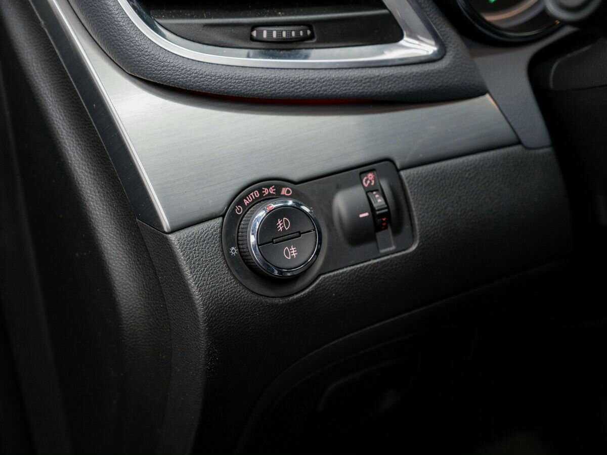 Opel Mokka с пробегом — 2012 год. Фото: #15