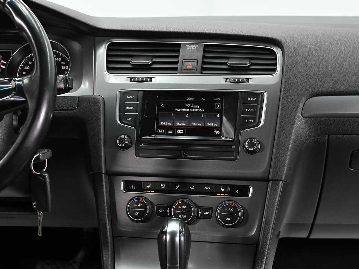 Volkswagen Golf с пробегом — 2013 год. Фото: #8