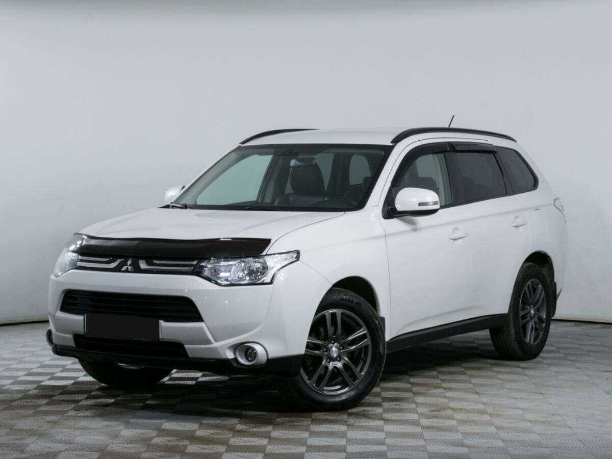 Mitsubishi Outlander с пробегом — 2012 год. Посмотреть фото