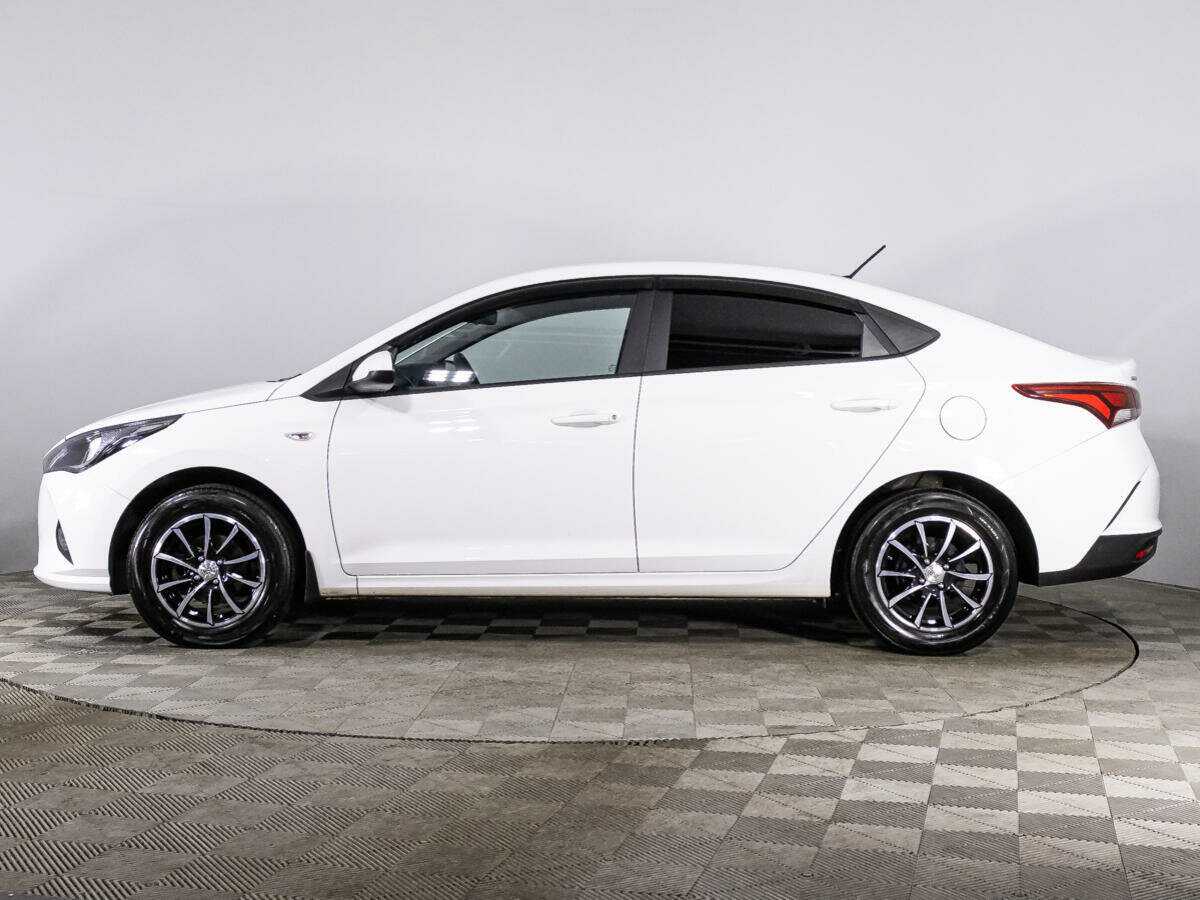 Hyundai Solaris с пробегом — 2021 год. Фото: #7