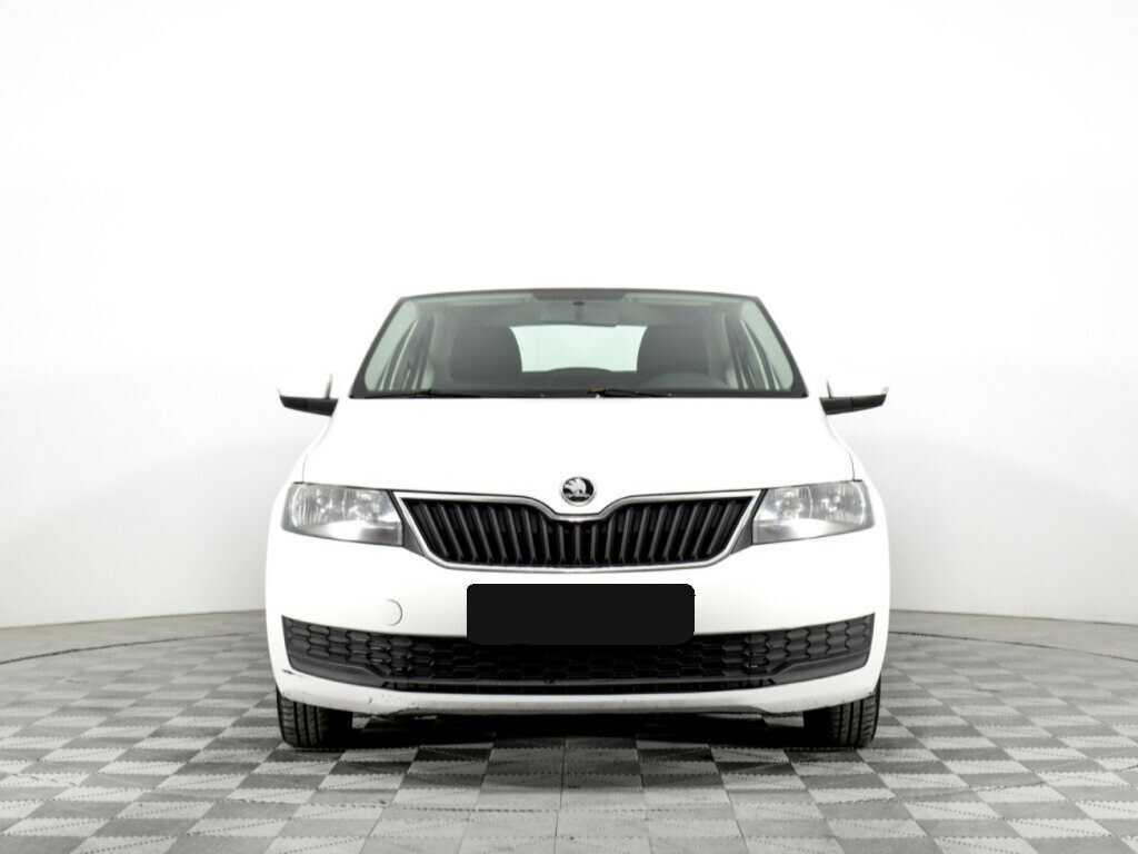 Skoda Rapid с пробегом — 2018 год. Фото: #1