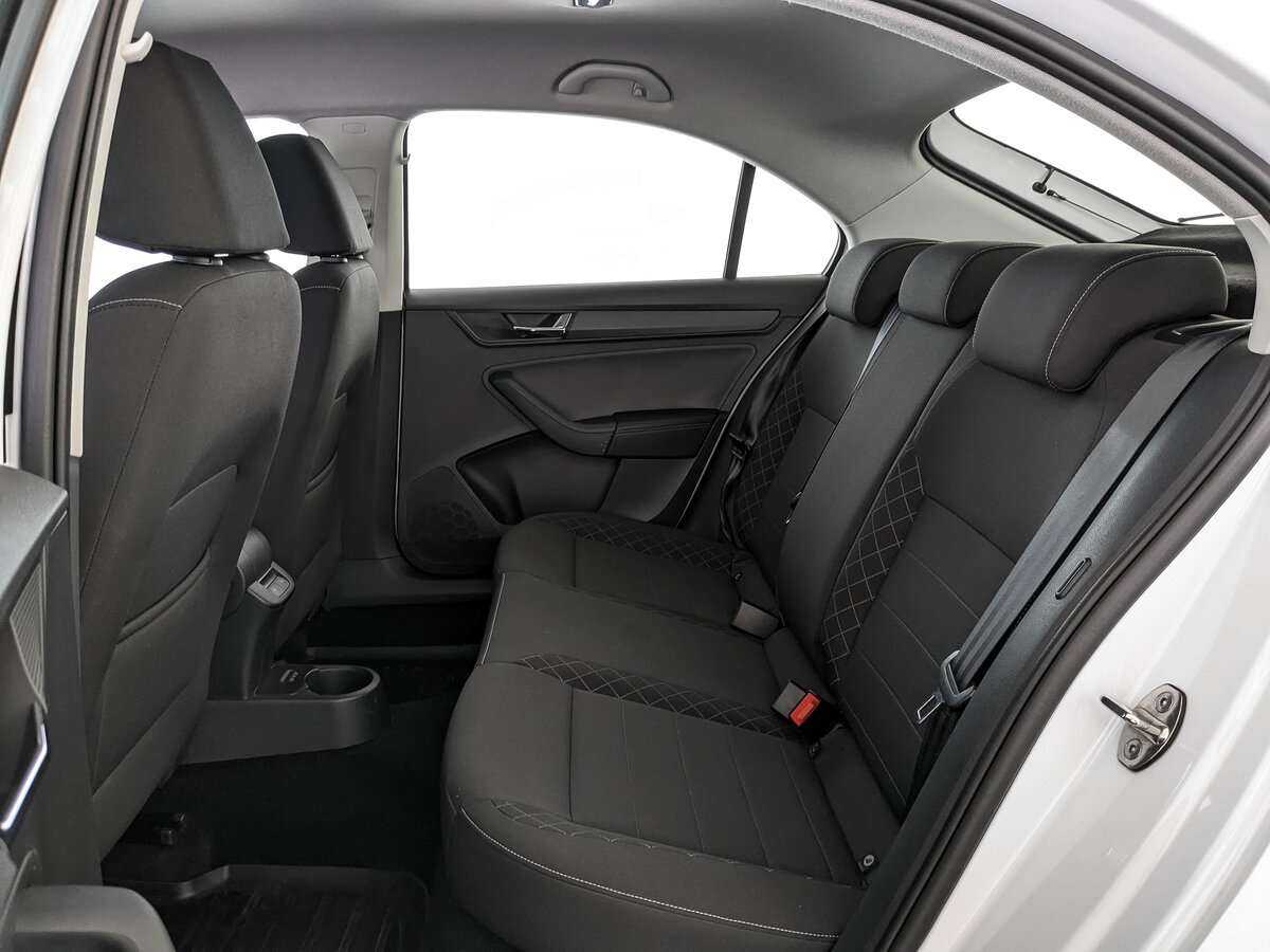 Skoda Rapid с пробегом — 2020 год. Фото: #15