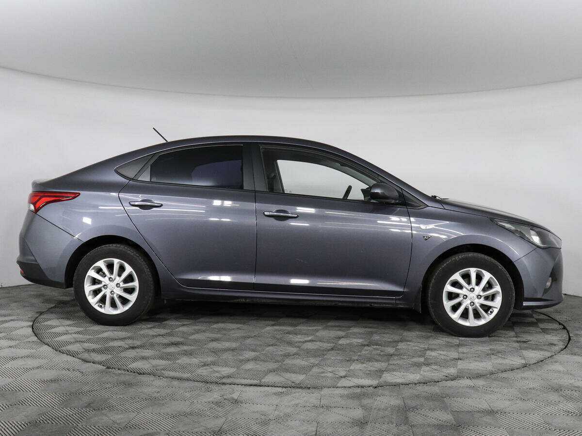 Hyundai Solaris с пробегом — 2021 год. Фото: #3