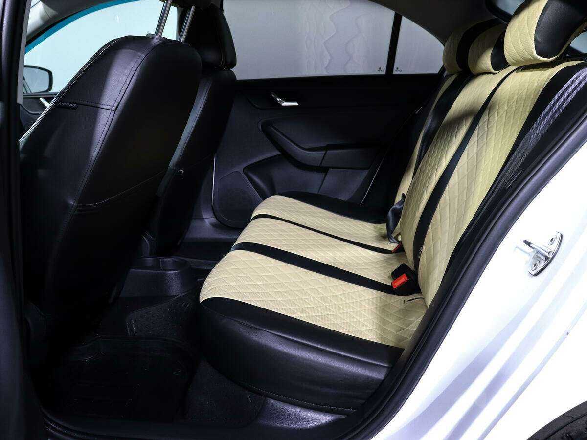 Skoda Rapid с пробегом — 2016 год. Фото: #6