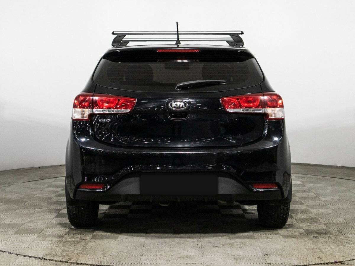 Kia Rio с пробегом — 2015 год. Фото: #5