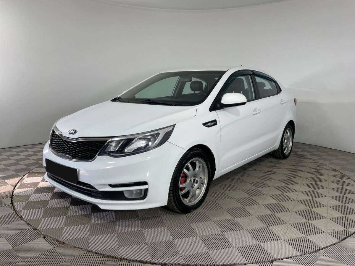 Kia Rio с пробегом — 2015 год. Посмотреть фото
