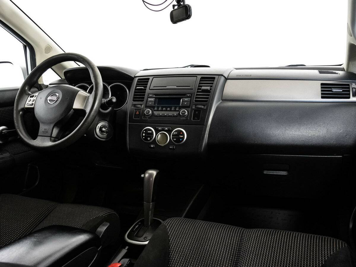 Nissan Tiida с пробегом — 2013 год. Фото: #6