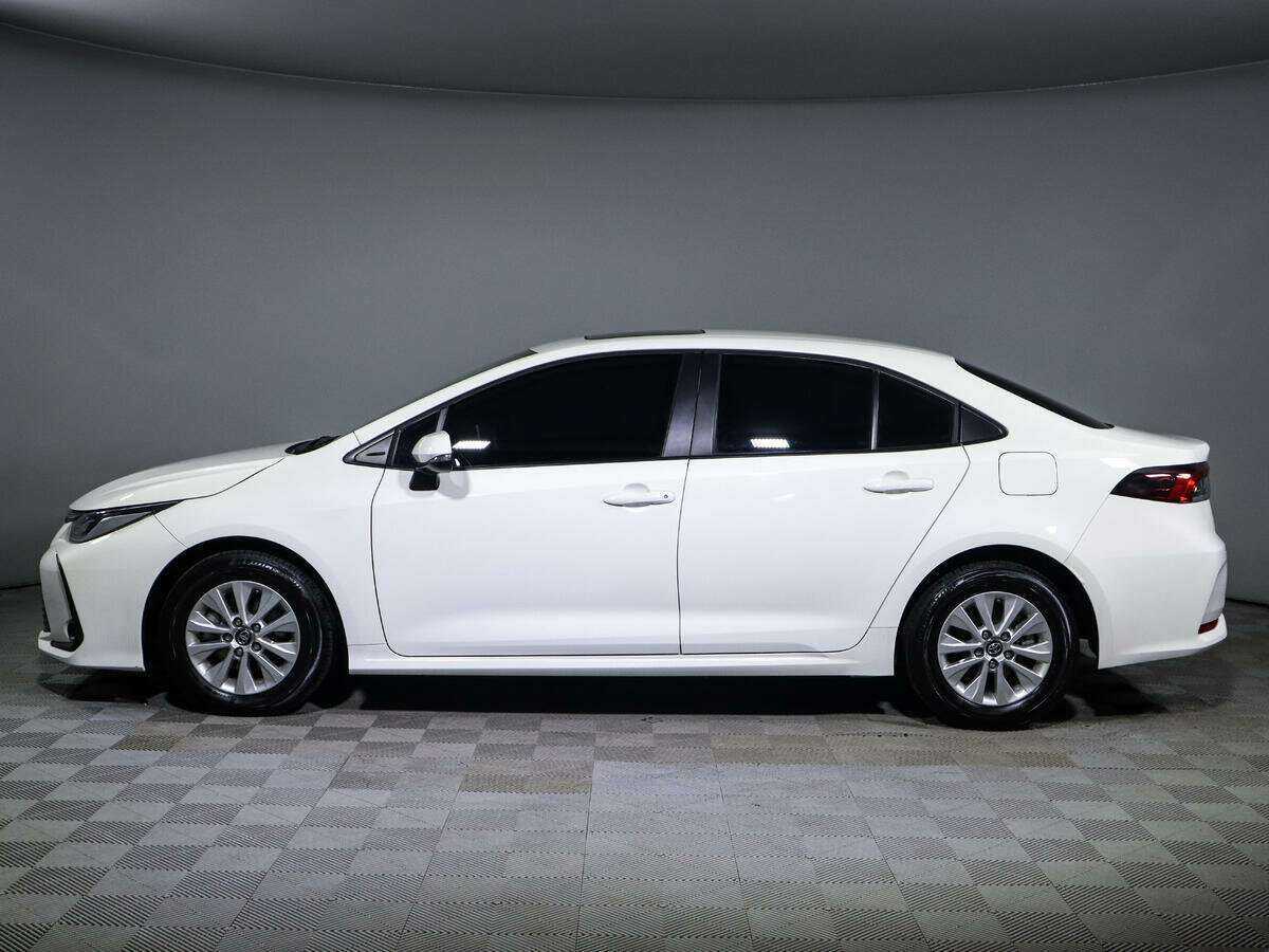 Toyota Corolla с пробегом — 2022 год. Фото: #7
