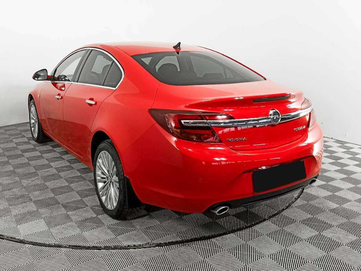 Opel Insignia с пробегом — 2015 год. Фото: #5