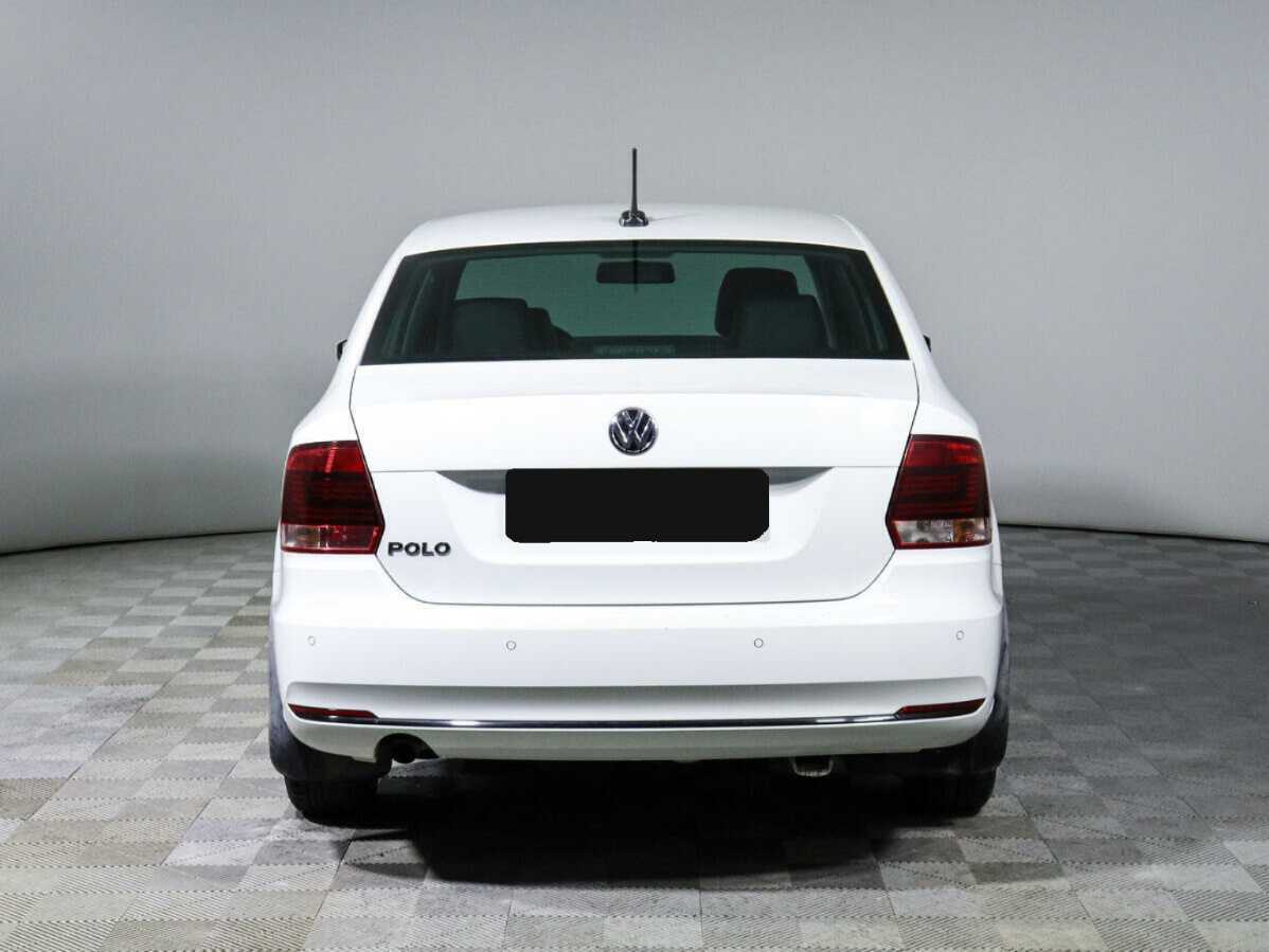 Volkswagen Polo с пробегом — 2018 год. Фото: #5