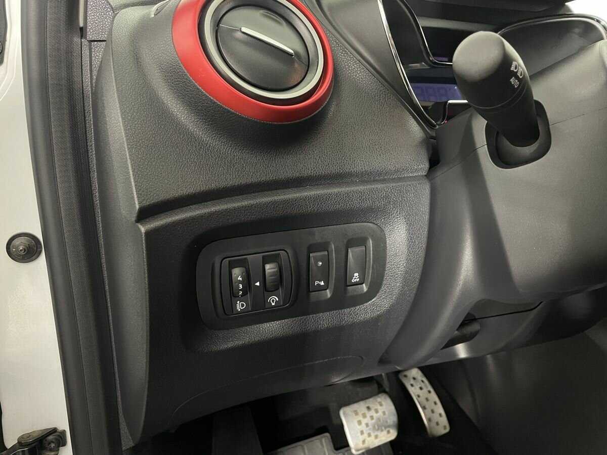 Renault Kaptur с пробегом — 2018 год. Фото: #8