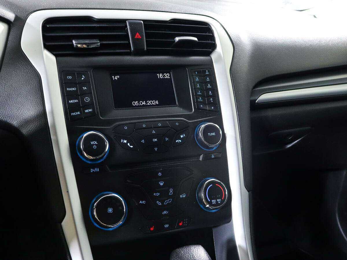 Ford Mondeo с пробегом — 2016 год. Фото: #13