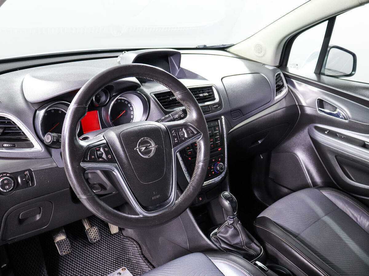 Opel Mokka с пробегом — 2014 год. Фото: #12