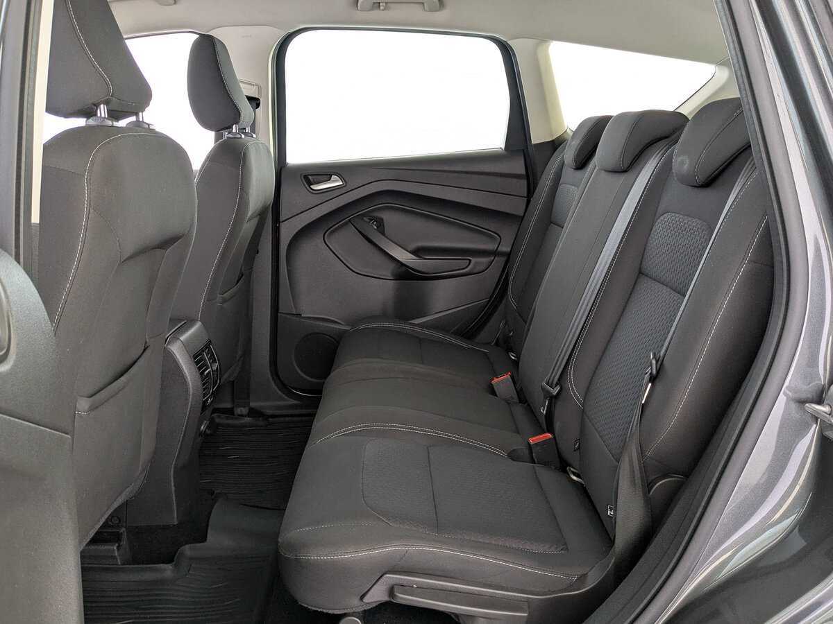 Ford Kuga с пробегом — 2018 год. Фото: #17