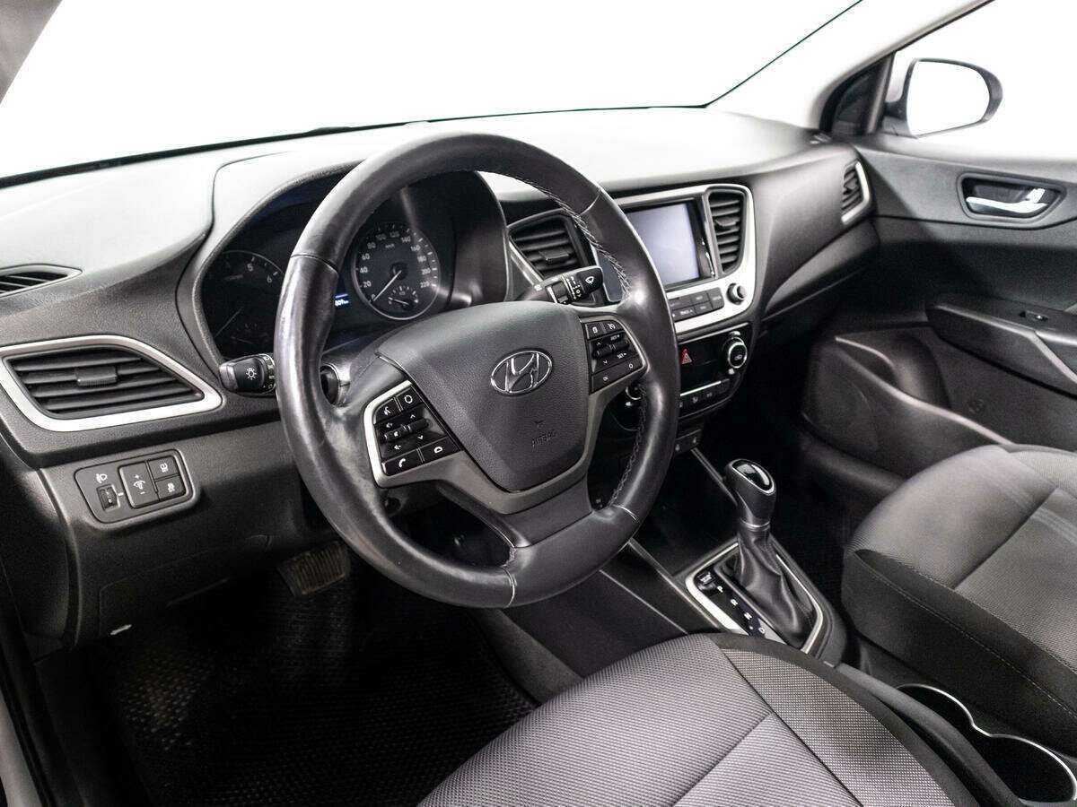 Hyundai Solaris с пробегом — 2018 год. Фото: #10
