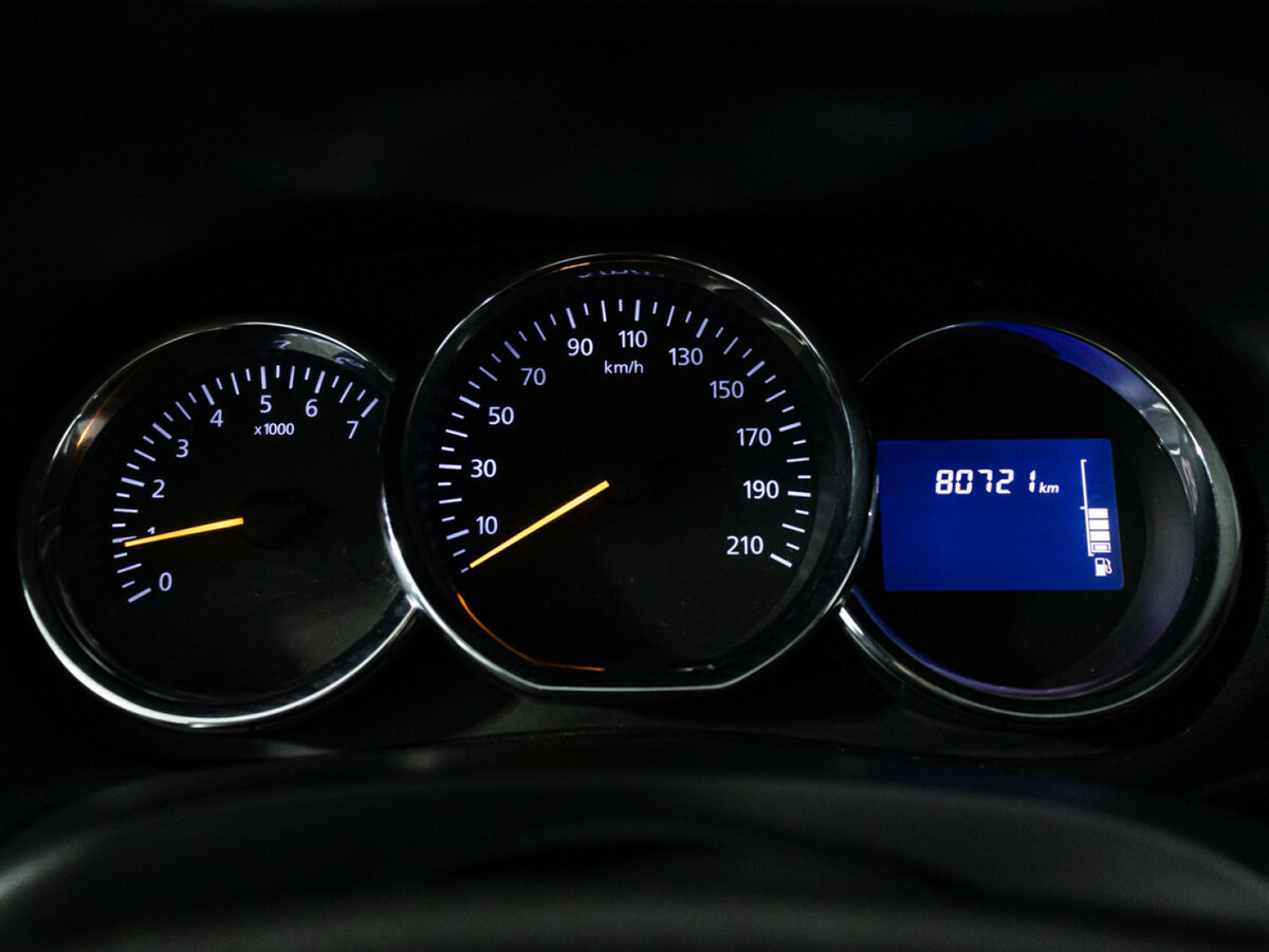 Renault Duster с пробегом — 2017 год. Фото: #11