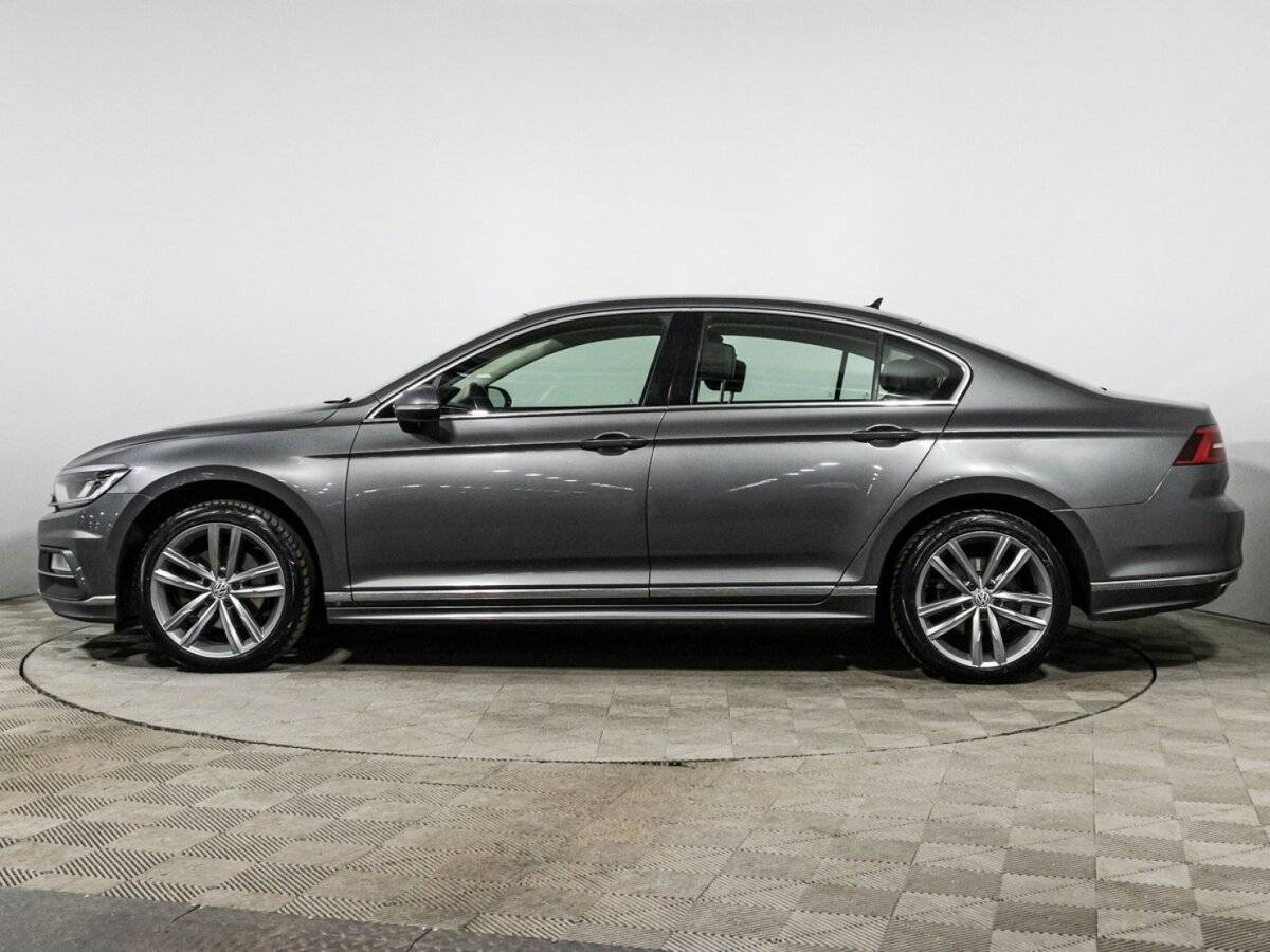 Volkswagen Passat с пробегом — 2017 год. Фото: #7