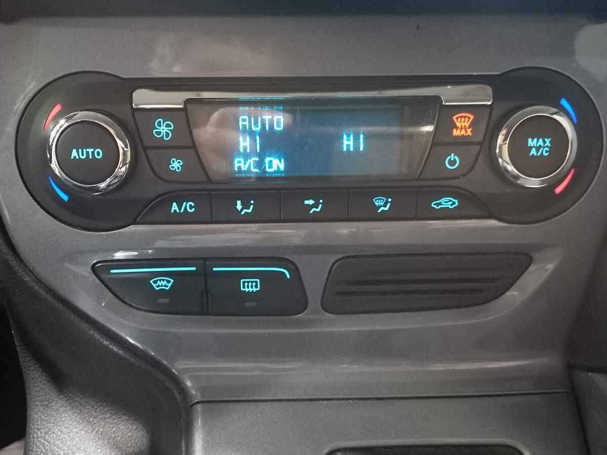 Ford Focus с пробегом — 2014 год. Фото: #14