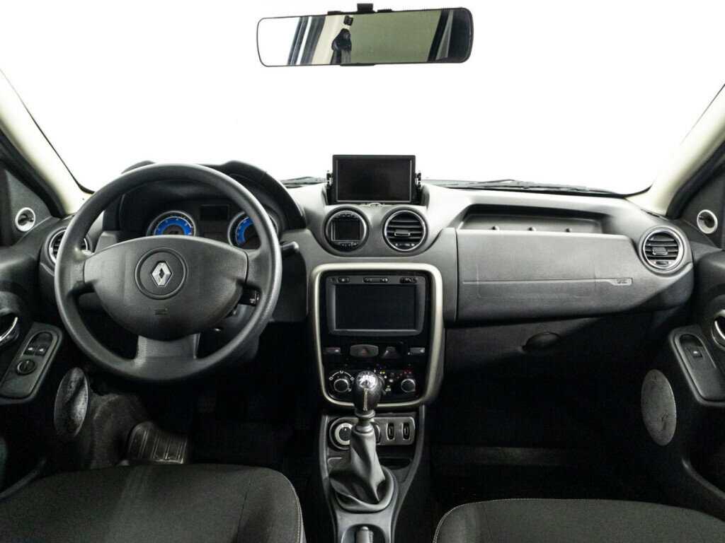Renault Duster с пробегом — 2014 год. Фото: #12