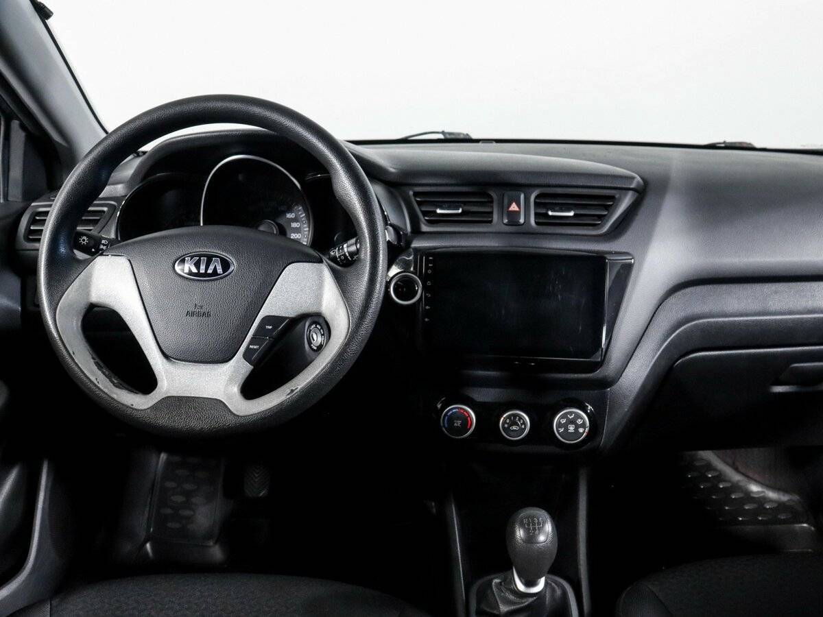 Kia Rio с пробегом — 2016 год. Фото: #8