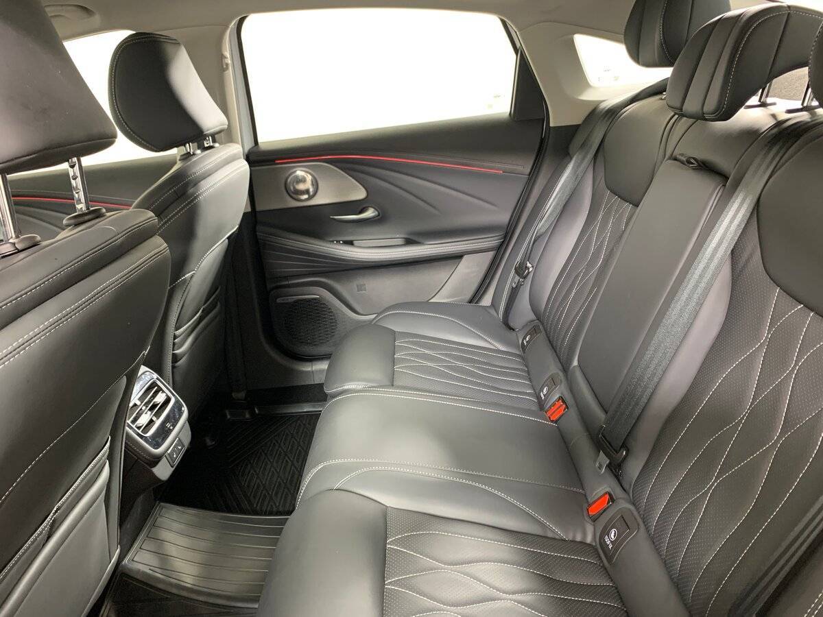 Chery Arrizo 8 с пробегом — 2023 год. Фото: #18