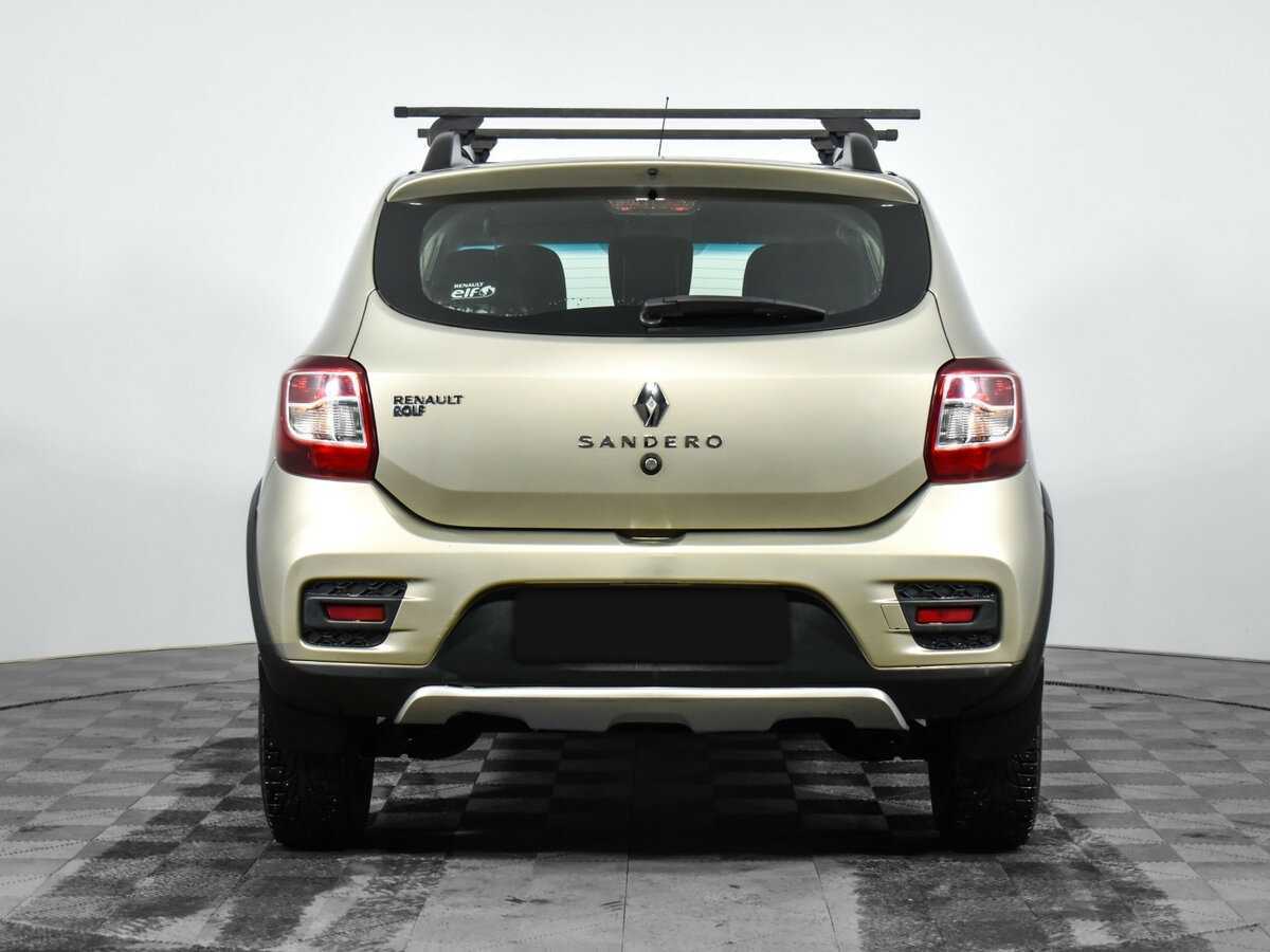 Renault Sandero с пробегом — 2017 год. Фото: #5