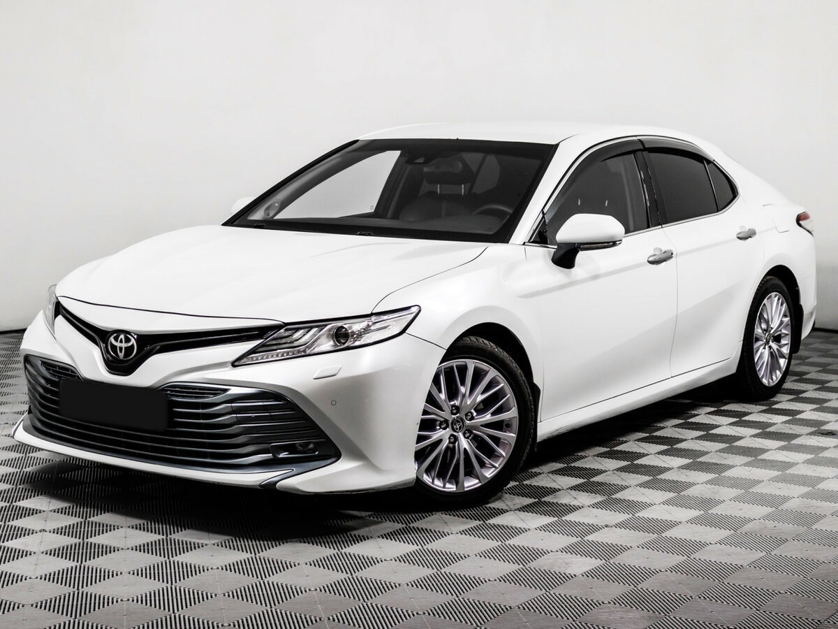 Toyota Camry с пробегом — 2019 год. Фото: #0
