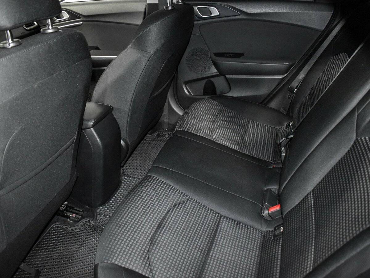 Kia Ceed с пробегом — 2019 год. Фото: #9