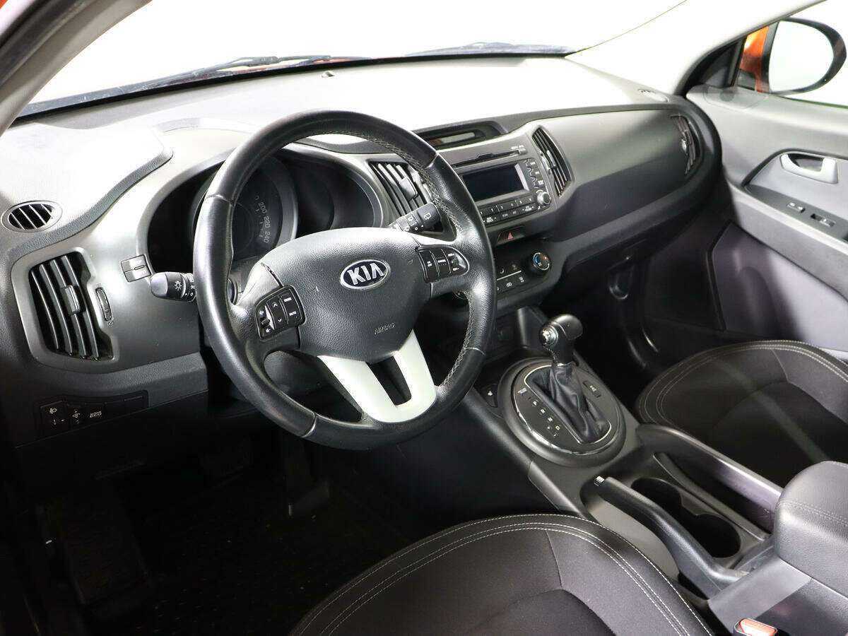 Kia Sportage с пробегом — 2013 год. Фото: #10