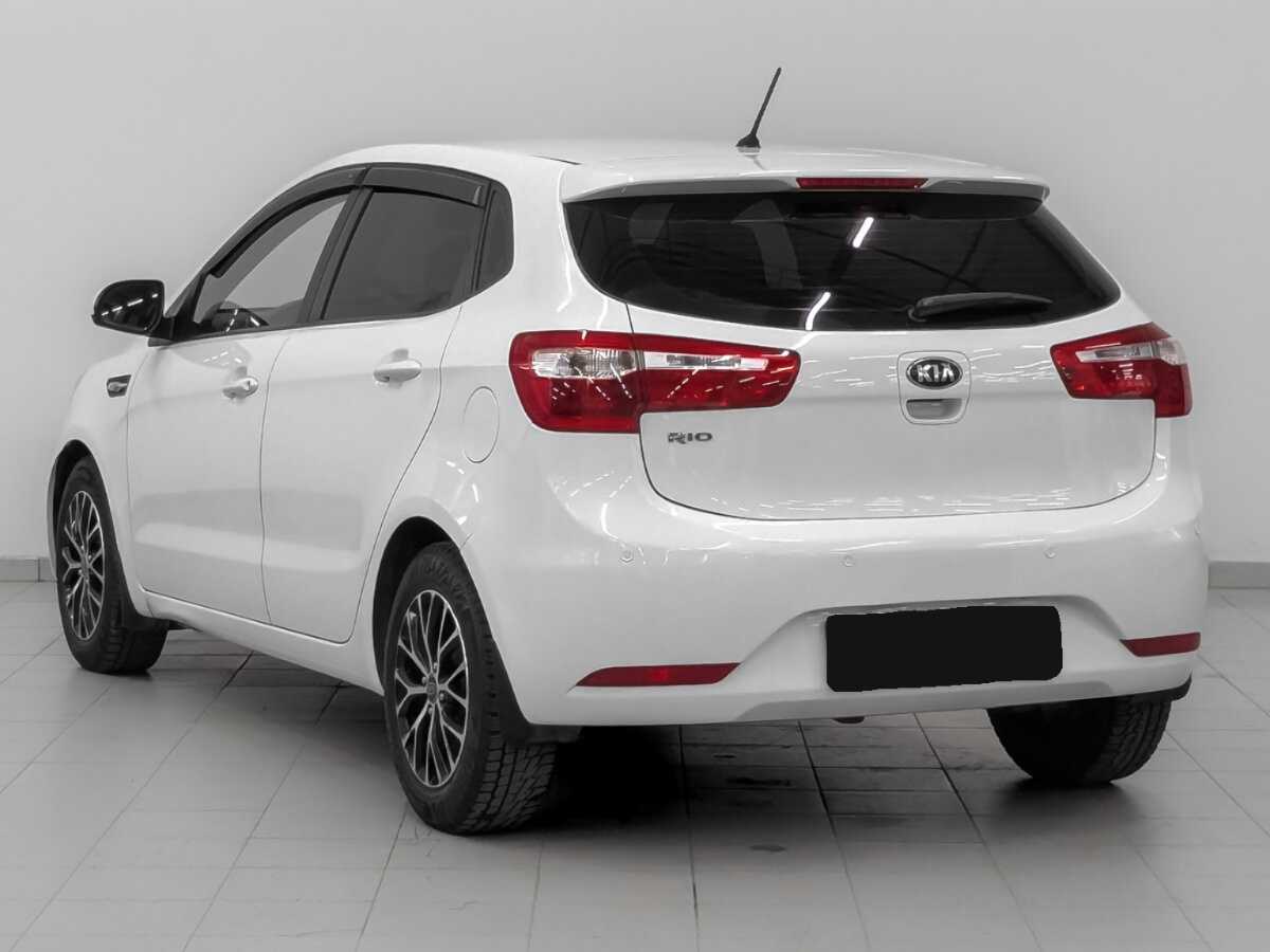 Kia Rio с пробегом — 2015 год. Фото: #6
