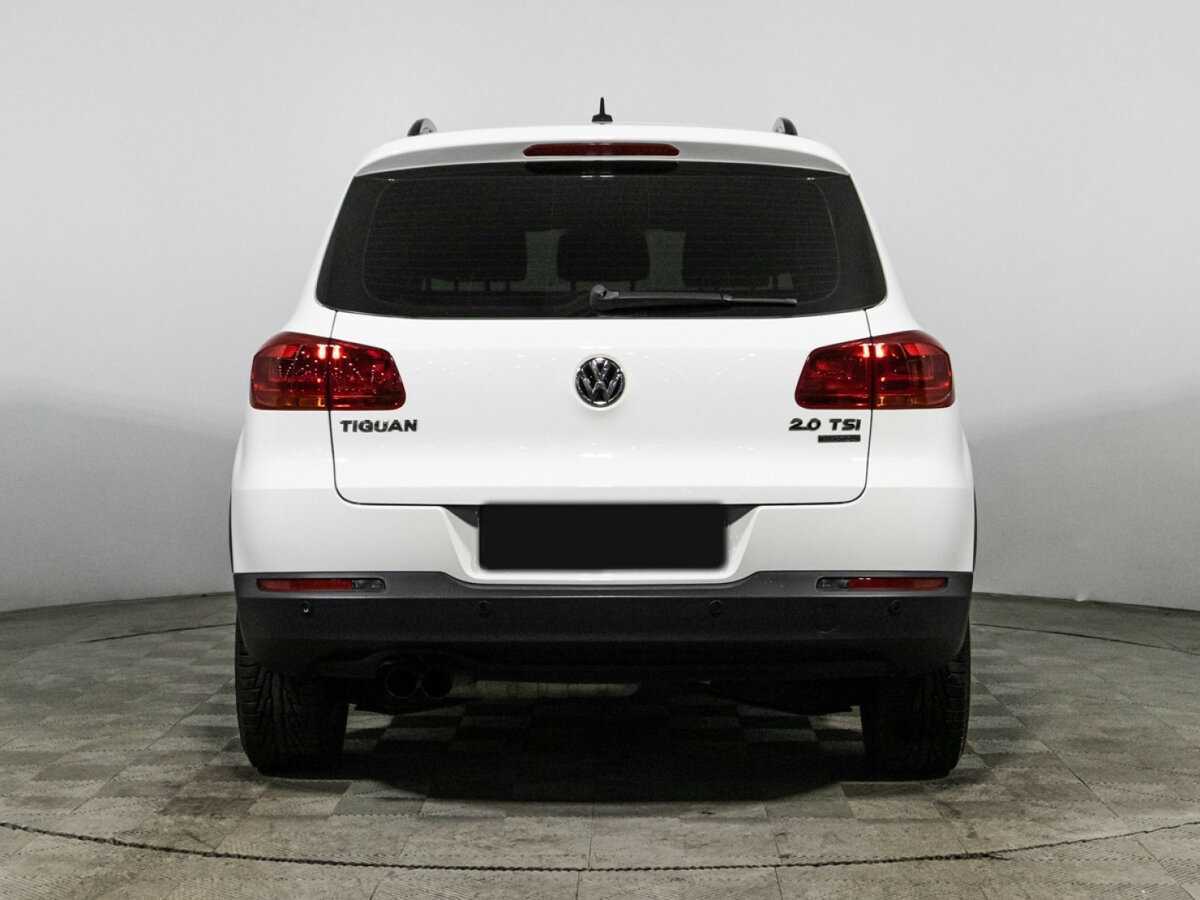 Volkswagen Tiguan с пробегом — 2015 год. Фото: #5