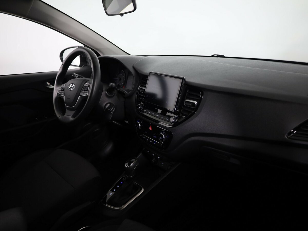 Hyundai Solaris с пробегом — 2021 год. Фото: #14