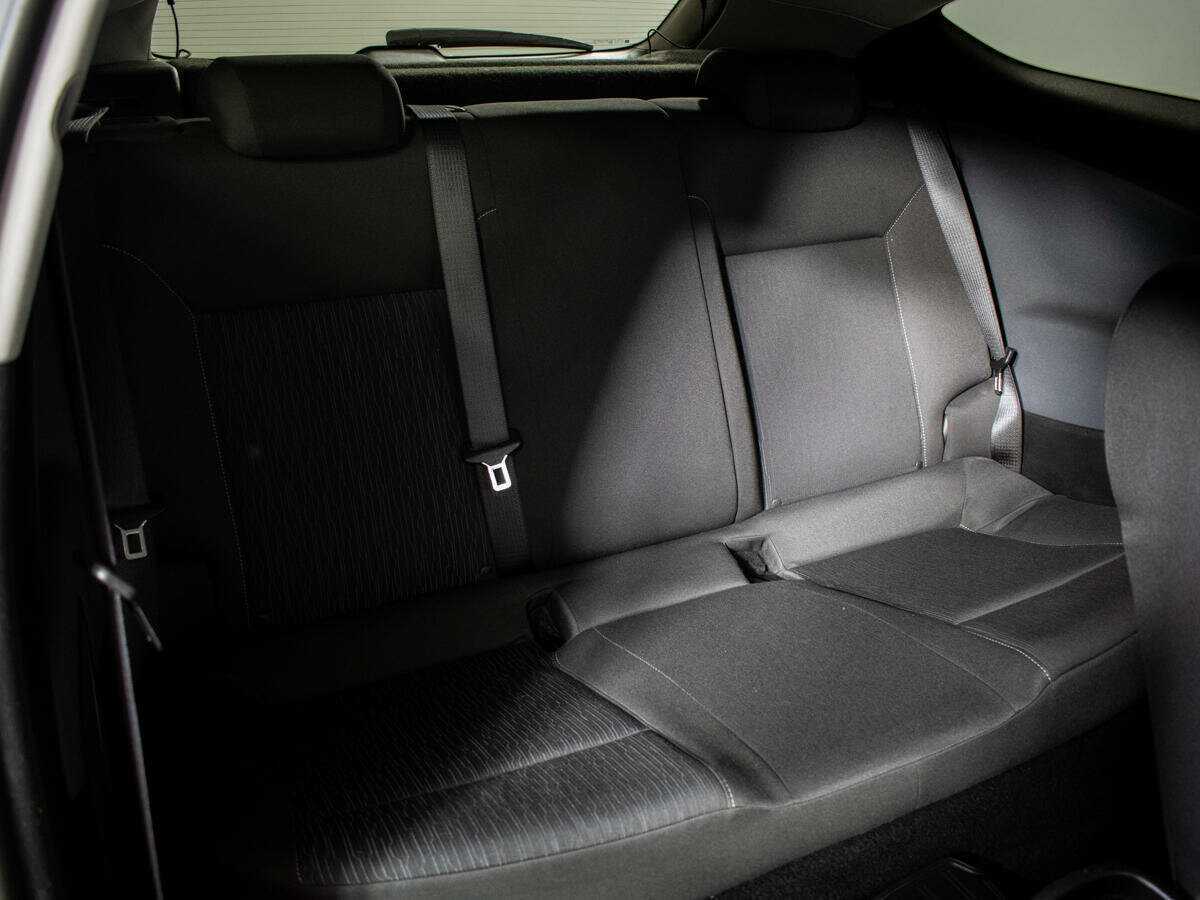 Opel Astra с пробегом — 2013 год. Фото: #8