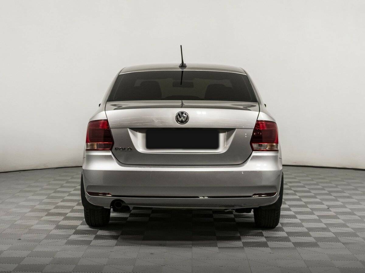 Volkswagen Polo с пробегом — 2018 год. Фото: #5