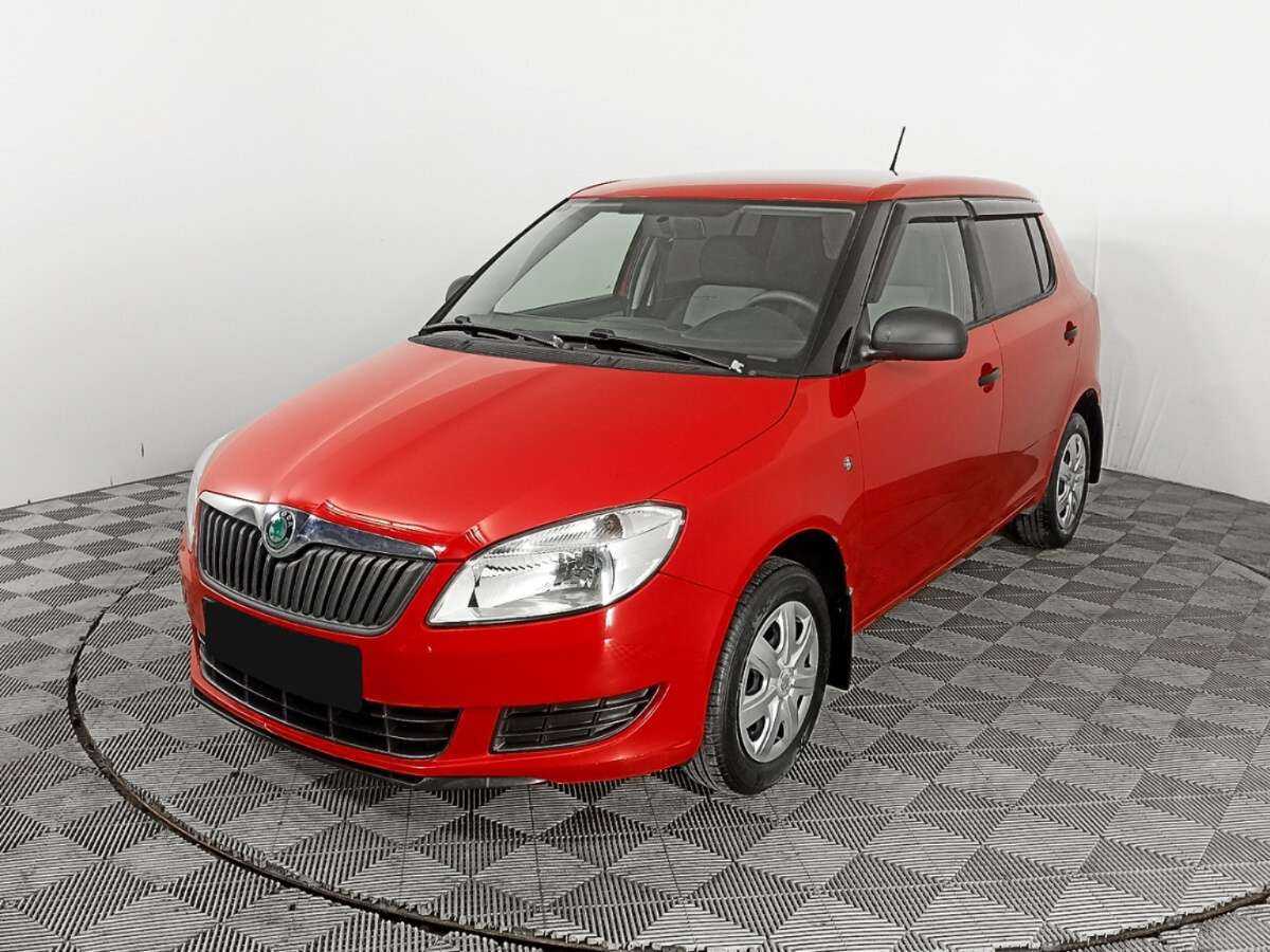 Skoda Fabia с пробегом — 2012 год. Посмотреть фото
