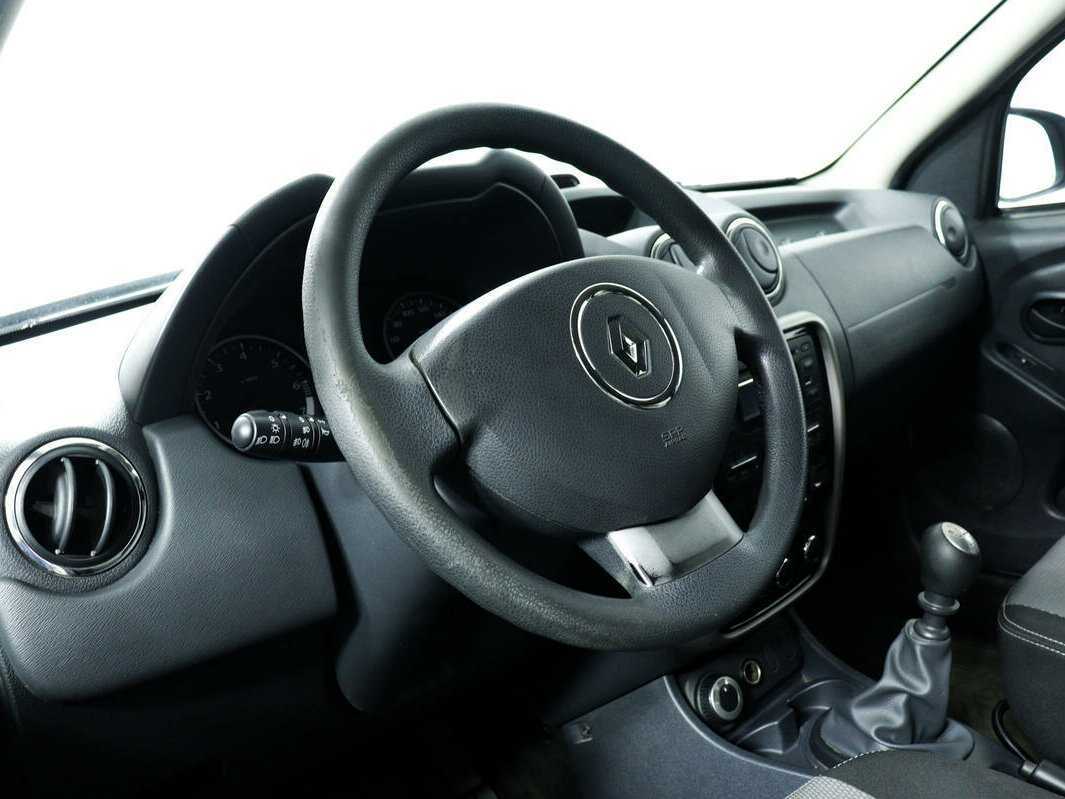 Renault Duster с пробегом — 2014 год. Фото: #12