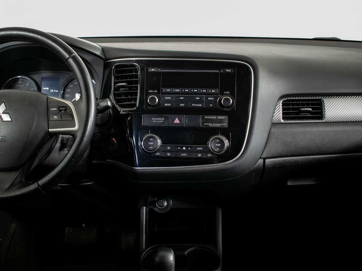 Mitsubishi Outlander с пробегом — 2012 год. Фото: #7