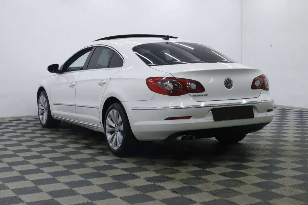 Volkswagen Passat CC с пробегом — 2012 год. Фото: #1