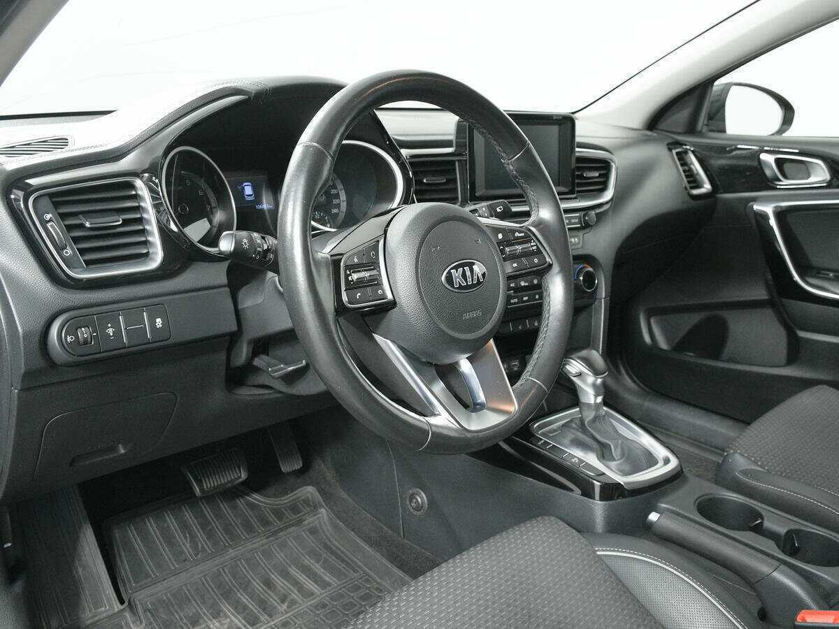 Kia Ceed с пробегом — 2018 год. Фото: #12