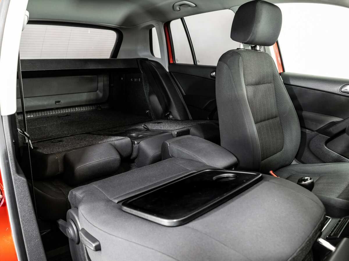 Volkswagen Tiguan с пробегом — 2012 год. Фото: #18