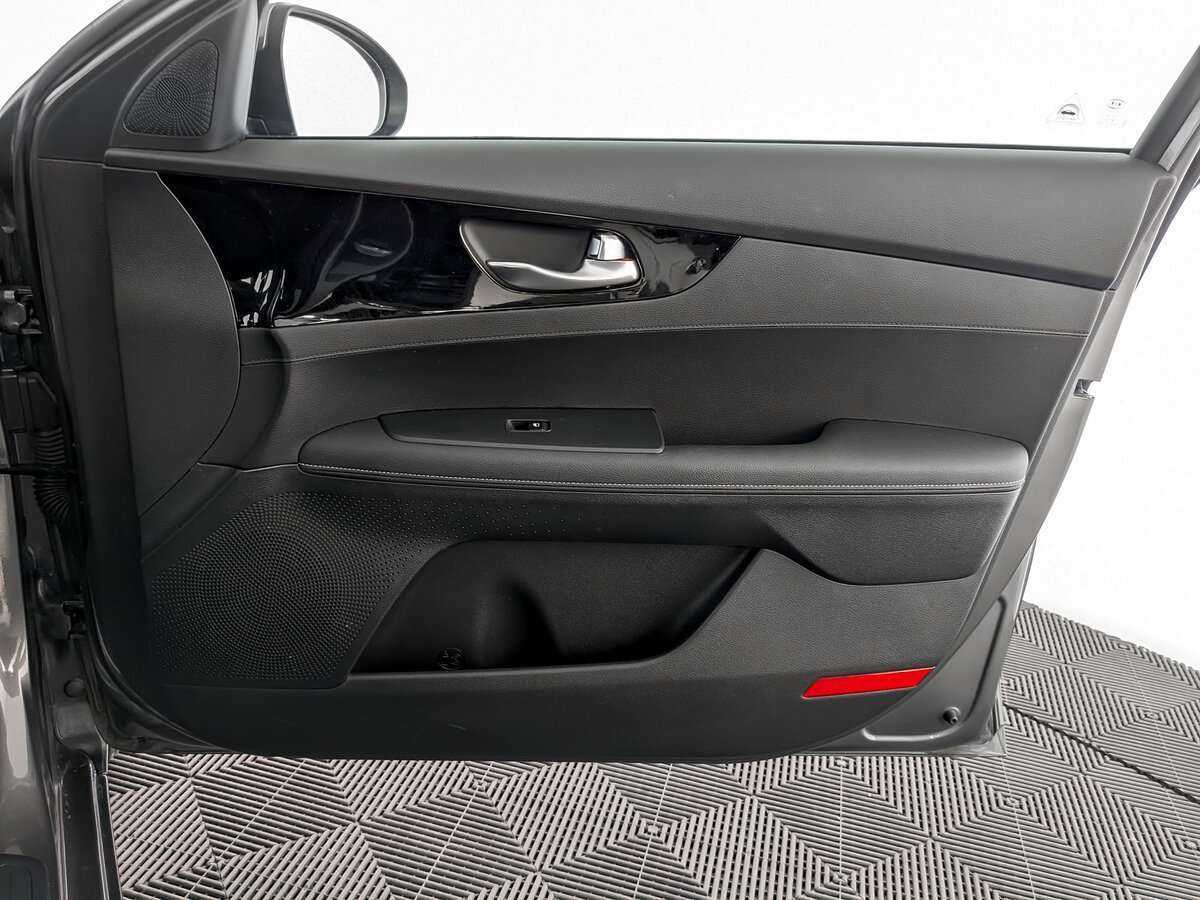 Kia Cerato с пробегом — 2021 год. Фото: #19