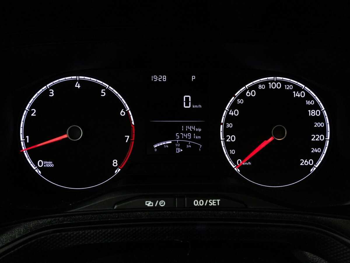 Volkswagen Polo с пробегом — 2020 год. Фото: #11