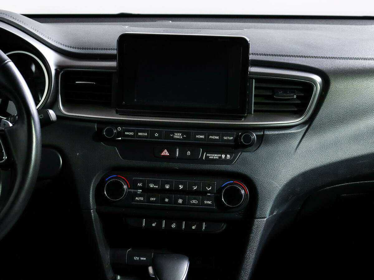 Kia Ceed с пробегом — 2018 год. Фото: #10