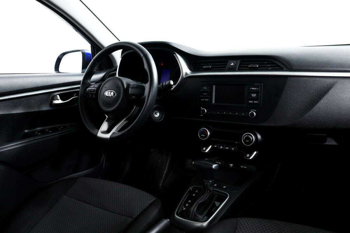 Kia Rio с пробегом — 2020 год. Фото: #8