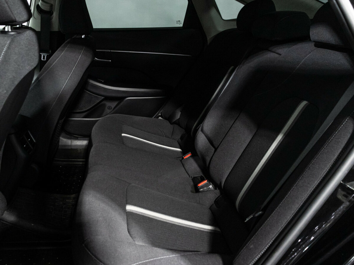 Hyundai Sonata с пробегом — 2021 год. Фото: #9