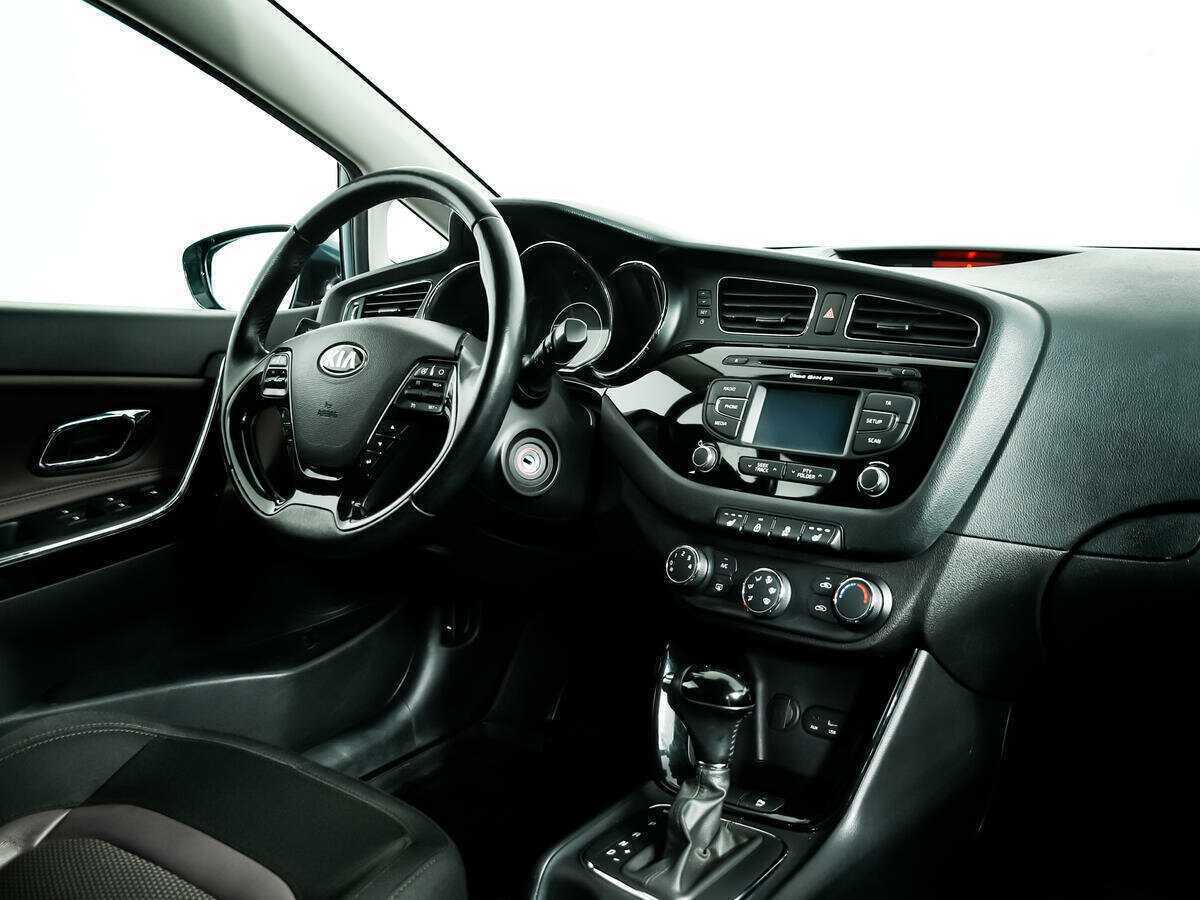 Kia Ceed с пробегом — 2014 год. Фото: #8