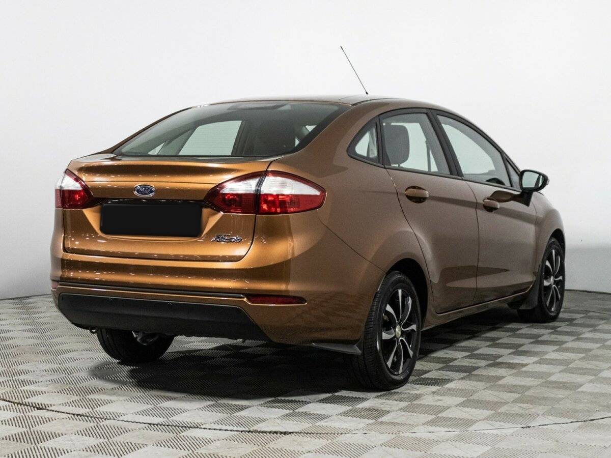 Ford Fiesta с пробегом — 2016 год. Фото: #4