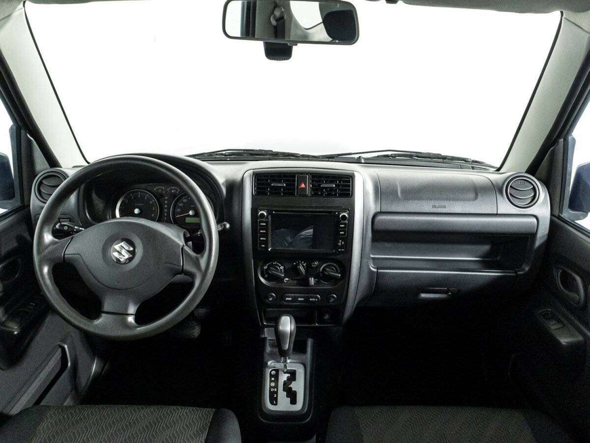 Suzuki Jimny с пробегом — 2012 год. Фото: #12