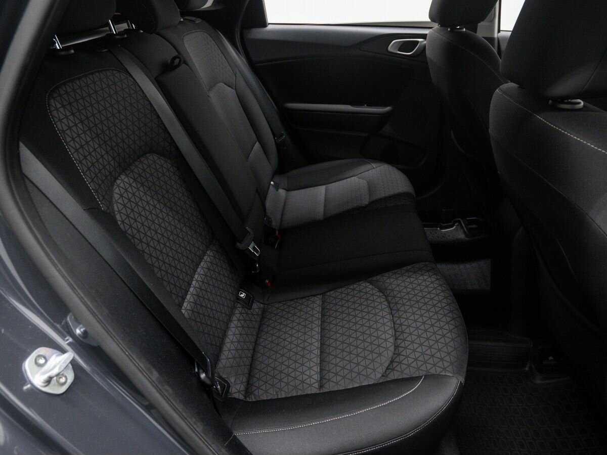 Kia Ceed с пробегом — 2019 год. Фото: #9