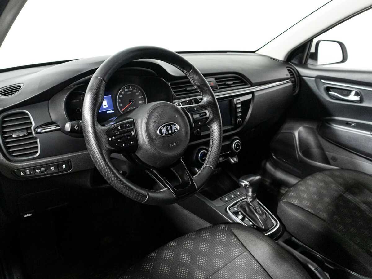 Kia Rio с пробегом — 2017 год. Фото: #10